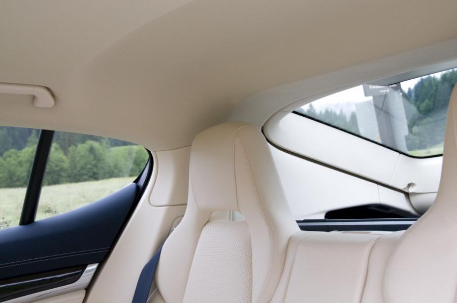  Porsche Panamera 2009 года  (фото 61 из 144)